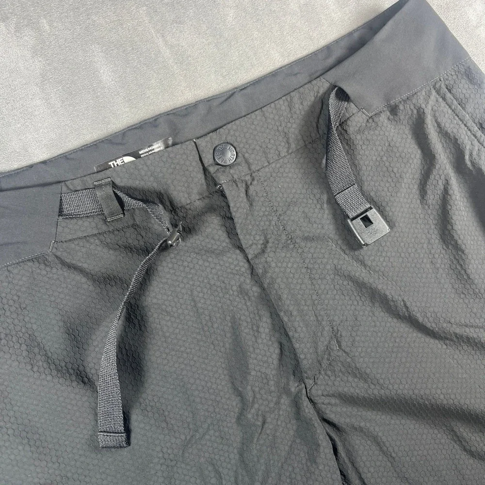 The North Face Mens Black Honeycomb Hiking Shorts Belted Size 38